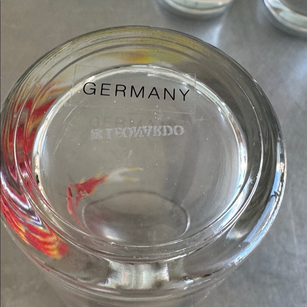 Goldfish Design Glass Set - Picture 2 of 2